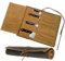 Autentico Leather Kleines Messeretui aus echtem Büffelleder, für Kochmesser, Rollen, Besteck, Etui, Organizer, Aufbewahrungstasche, Reisefreundlich, Künstler, Geschenk für Männer und Frauen, Teakholz