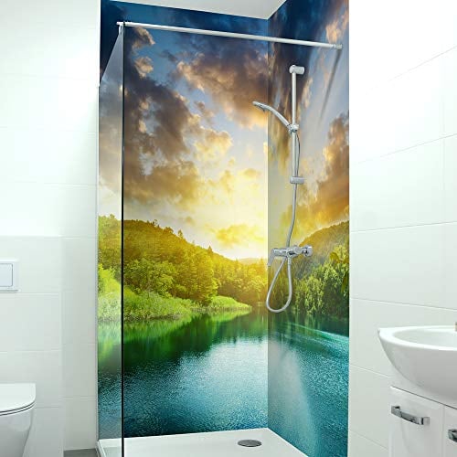 DRUCK-EXPERT Premium Duschrückwand 0,4 mm selbstklebendes Hart-PVC, Größe:2 x B 103 x H 240 cm Hochformat, Muster:Waldsee Stimmungsvoll