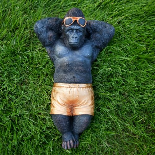 The Enchanted Garden RP044 Gartenfigur Chilling Gorilla Affe aus Kunstharz, 44 cm, Deko-Skulptur, groß, schwarz, orange
