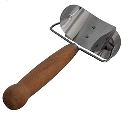 rukauf. Teigmesser für Pelmeni und Wareniki mit Holzgriff, 18 cm lang, 7,2cm Schneidbreite