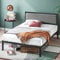 Zinus Korey Bett 90x200 cm - Höhe 36 cm mit Stauraum unter dem Bett - Metall Plattform Bettgestell mit gepolstertem Kopfteil - Schwarz und Grau