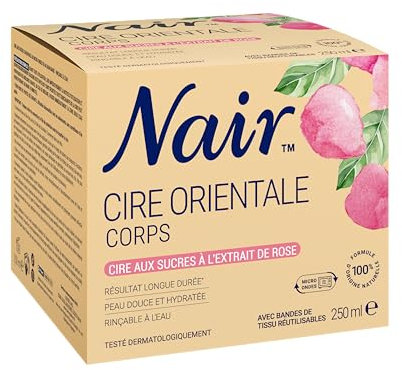 Nair Cire aux sucre méthode orientale – Kit d'épilation pour femmes, enrichie en extrait de rose. Le kit comprend un pot de 250 ml, 14 bandes en tissu réutilisables et une spatule en bois.