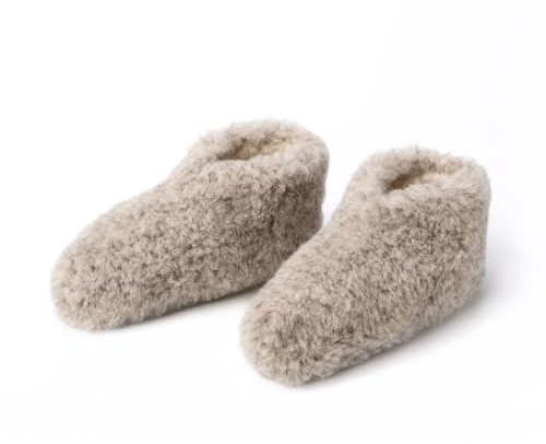 THE COZY SHEEP Hausschuhe Herren und Damen (Größe 44) | Äußerst Bequeme & Weiche Wollhausschuhe aus 100% Merino-Wolle | Warme Hüttenschuhe Winter | Niedriges Modell Geschlossen