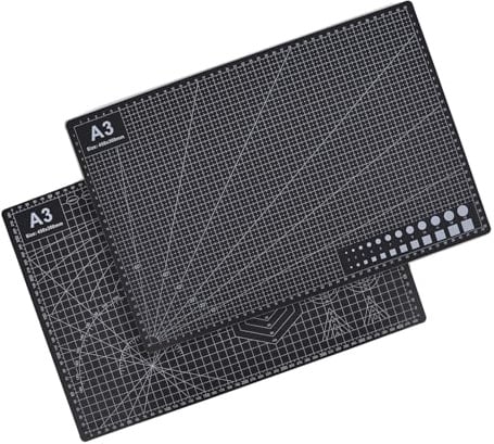 Skärmatta A3 – självläkande, A3 30 x 44 cm, 5 lager skydd för dina möbler, med dubbelsidiga rutnät och vinkelmarkeringar – pysselunderlag, skärmatta
