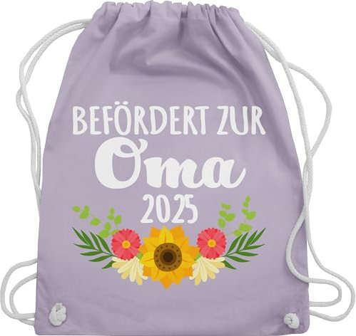 Turnbeutel Rucksack - Geschenk - Befördert zur Oma 2025 mit Blumen- weiß - Unisize - Pastell Lila - werdende kleinigkeit für omi 2022 beutel geschenke frischgebackene enkelkinder omas stoffbeutel