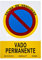 Señal Vado Permanente | Cartel informativo Vado | PVC | Certificado ISO 7010:2012 | 0,7 mm Grosor | 40 cm Alto x 30 cm Ancho | Color Amarillo