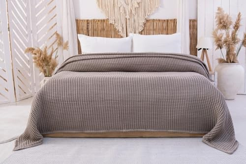 BOHORIA® Tagesdecke 220x240 cm in Waffeloptik NIU Waffle | extra groß | 100% Baumwolle | Oeko-Tex® | Überwurf für Sofa, Sessel & Bett | Sofadecke Wolldecke Wohndecke (Sepia, 220 x 240cm)