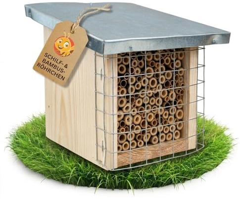 BEESI Bienenhotel mit Metalldach & Schutzgitter - Langlebiges Insektenhaus für Solitärbienen - Natürliche Nisthilfe aus Bambus & Schilf (4-8mm)