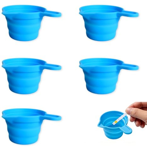 Kaiyzo 5er-Pack Faltbare Urinbecher aus Silikon, Wiederverwendbare Urinprobenflaschen und Sammelbehälter, Blau