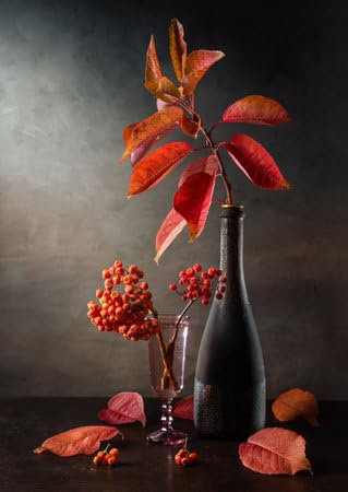 Acryl-Bild 50 x 70 cm: Modernes Stillleben mit einem Herbstzweig und einer roten Eberesche auf dunklem Hintergrund. (213070846)