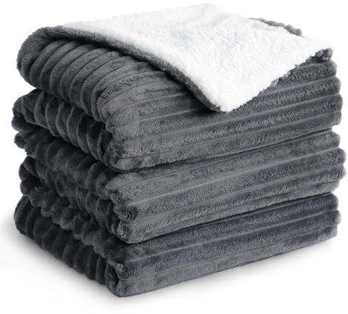 Aisbo Sherpa Fluffy Blanket Throws Dark Grey - Thick Warm Blanket 230 x 270 cm Soft Extra Large Throw for Sofa Couch Bed, Decorative Jacquard Super King Size Sherpa Fleece Blanket