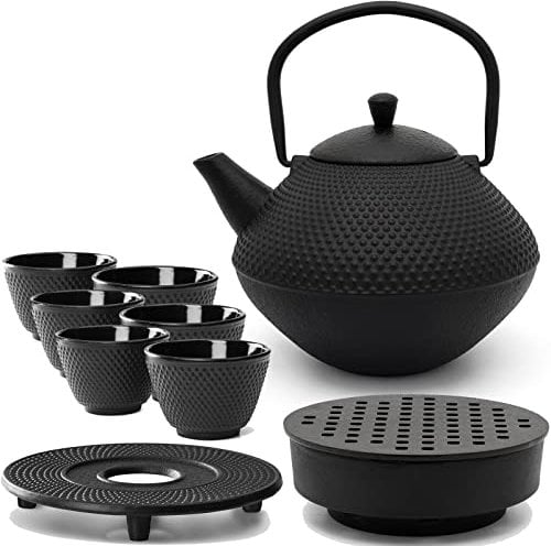 Asia Gusseisen Teekanne Induktion Set 1.0 Liter mit Edelstahl Tee-Filter Sieb-Einsatz - Teewärmer & 6 Becher (Tassen) & Untersetzer - 9-teiliges Teeset für losen Tee