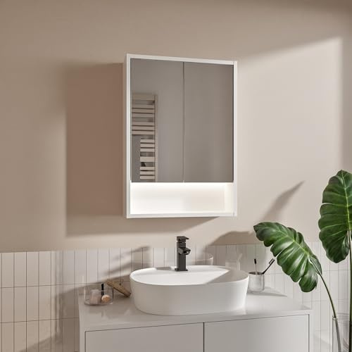 HAJDUK FURNITURE LED Spiegelschrank Bad 50x70 cm Weiß mit 4000K Beleuchtung Steckdose und Schalter Badschrank mit Spiegel Hängeschrank Badezimmer mit Glaseinlegeböden Modernes Design