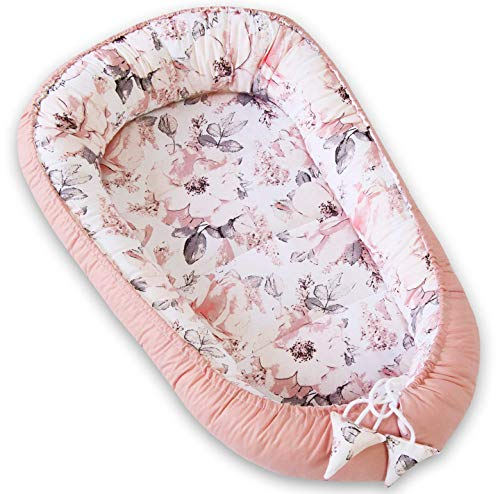 PIMKO Babynest Babynestchen für Baby Kuschelnest 2-seitig Babykokon für Säuglinge und Neugeborene Babynestchen 100% Baumwolle Nestchen geeignet für Zuhause 55 x 90 cm Rosa/Blumen
