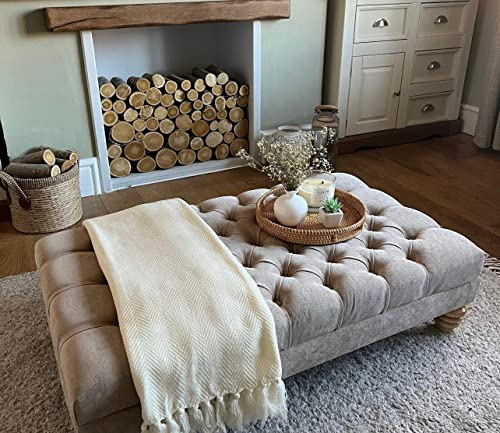 Chesterfield Couchtisch, gepolstert, extra groß, cremefarben