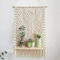 Redsa 80x50x15cm Makramee Wandbehang Regal Cremeweiß Hängende Übertopf Decke mit Holzperlen Baumwolle Dekorativer Blumentopf Halter für Wand Home Display Decor