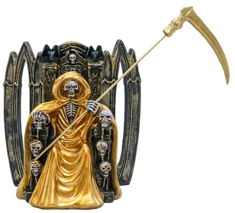 VILLAGE GIFT IMPORTERS 19,1 cm sitzendes Skelett auf Thron | Skelett trägt goldfarbene Robe und hält metallische Sense | Totenkopf-Dekor | Memento Mori | Gothic-Halloween-Dekoration für Zuhause
