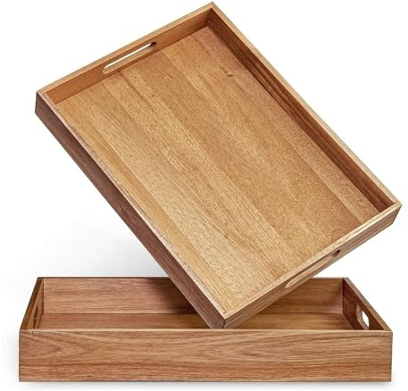 Serviertablett aus Akazienholz mit Griffen 2er Set - Dekorative Serviertabletts Teller für Frühstück im Bett, Mittagessen, Abendessen, Terrasse, Ottomane, Couchtisch, BBQ, Party Ideal Schoß & Couch