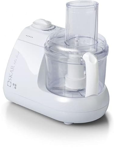 OSKAR the best Pro Küchenmaschine mit leistungsstarken 600 Watt - Behälter, Stahlmesser, Rezeptbuch, 5 Raffeln, Saftpresse und Schwingscheibe - einfache Bedienung (Weiß)