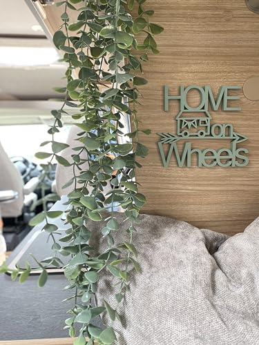 Generisch Deko-Holzschriftzug »Home On Wheels« - 3D Wanddekoration für Wohnmobile, Camper Vans und Wohnwagen - Schönes Geschenk fürs Camping (Olivegrün)