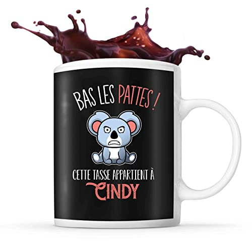 Planetee Tasse prénom Cindy Bas les pattes Koala | Mug Prénom pour femme | Collection Animaux grognon mais mignon