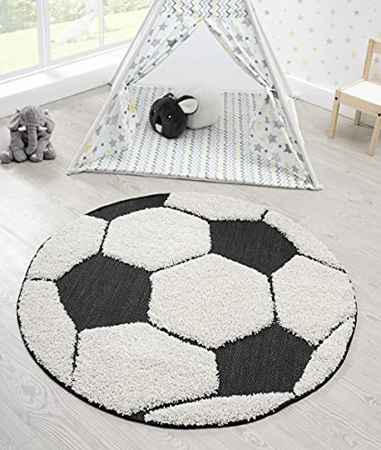 the carpet Lou Weicher Kuscheliger Kinderteppich, Weicher Kuschel-Flor, Pflegeleicht, Farbecht, Fussball Motiv, Schwarz-Creme, 80 cm Rund