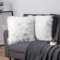 Sweetwill 2Pcs Zierkissenbezüge 50 x 50 cm Weiß Deko Cuddly Zierkissen Schaffell Lammfell Kunstfell Langhaar Kissenbezug Fellimitat Sofakissen