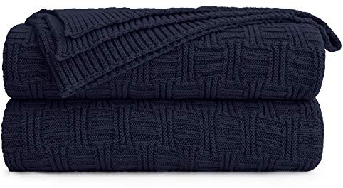 Longhui bedding Überwurfdecke aus Baumwolle, Marineblau, Zopfstrick, für Couch, Stühle, Bett, Strand, dekorative graue Strickdecke, 127,7 x 152,4 cm, mit Wäschesack, Seidenfliege-Paket