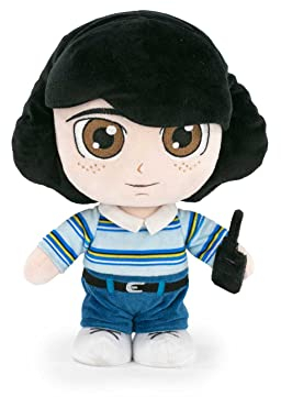 Famosa Softies - Stranger Things Mike Plüschtier, kuschelig, 26 cm, weiche Textur und Füllung aus 100% recyceltem Fasermaterial, für Fans der Serie und Kinder ab 12 Monaten, (760021115), Bunt