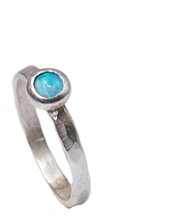 Tiljon Gehämmerter Ring 925er Silber mit synthetischem Opal Größen 55 (17.5)