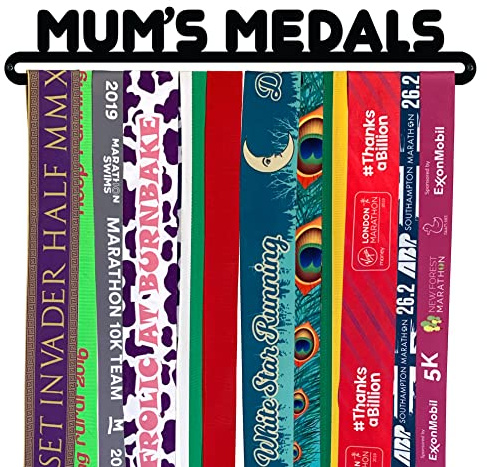 Medaillen-Aufhänger mit Schriftzug „Mum‘s Medals“ aus gebürstetem Edelstahl, hergestellt in Großbritannien