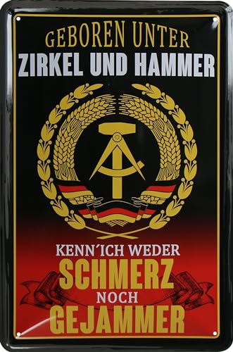 WOGEKA ART Retro Blechschild - Ossi - Geboren unter Zirkel und Hammer - Nostalgie Deko Schild als Geschenkidee für SIMSON Fans zu Geburtstag Weihnachten 20x30 cm Metallschild 1061