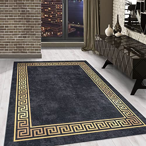 Carpetsale24 Waschbarer Kurzflor Teppich Schwarz 140x200 cm Mäander Design mit Rutschfester Rückseite, Hautfreundlich & Pflegeleicht, Ideal für Wohnzimmer, Schlafzimmer, Flur & mehr