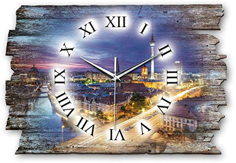 Kreative Feder Designer Wanduhr Berlin bei Nacht aus Holz Größe 40x27cm - Wanduhr im Landhaus-Stil Shabby-Style Made in Germany leise ohne Ticken (Berlin, leises Funkuhrwerk)