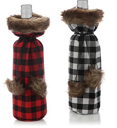 com-four® 2x Weinflaschen-Flaschenüberzug - Flaschenbeutel im Weihnachtsdesign - Flaschen-Dekoration für den Weihnachtstisch - karierter Flaschenpullover als Geschenkverpackung (rot + weiß - kariert)