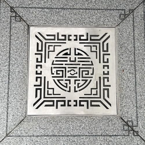 Canaleta Desague con Rejilla Tapa de Alcantarilla de Drenaje Rápido Exclusiva para Jardín, Rejilla de Metal Cuadrada Personalizable para Bloquear Los Desechos, Tapa de Drenaje Exterior Extraíble de Al