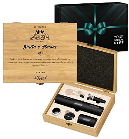 Maverton Stappa Bottiglie Elettrico - Set Accessori Vino + Cavatappi Birra - da 6 Pezzi - Personalizzato a Stampa - Scatola in Legno di bambù - 27x22x7 cm - per Le Coppie - Colombe