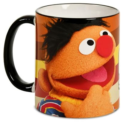 Elbenwald Sesamstraße - Tasse Bernt, Cookie Monster, Count und Ernie mit Sesam Street Schriftzug 320 ml Fassungsvermögen Keramik (Ernie)
