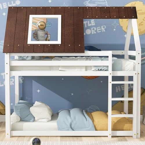 Daesar Hausbett für 2 Kinder, Etagenbett mit rechtwinkliger Leiter, Kinderbett mit Fallschutz und Zäune, Bettrahmen aus Kiefernholz, Braun weiß (90x200cm)
