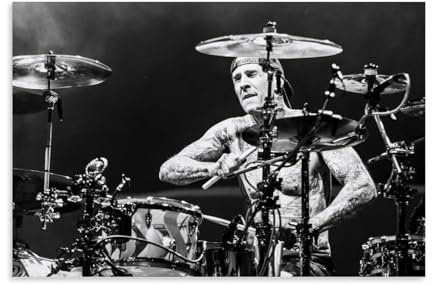 Travis Barker Drums Black And White Poster Dekorative Malerei Leinwand Wandkunst Wohnzimmer Poster Schlafzimmer Malerei,Wandkunst Bilddruck Moderne Familienzimmer Dekor 12x18inch(30x45cm)
