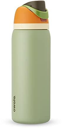 Owala FreeSip Insulated Stainless Steel Water Bottle with Straw for Sports and Travel, Leak Proof, BPA-Free, 945ml, Camo Cool