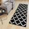 TAPISO MAROKO Läufer Teppich Brücke Flur Modern Geometrisch Marokkanisch Gitter Designer Muster Schwarz Creme ÖKOTEX 60 x 400 cm