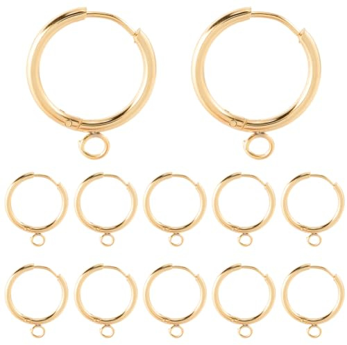 SUNNYCLUE 1 Box 12 Stück Echte 24 Karat Vergoldete Creolen Edelstahl Huggie Creolen Metalllegierung Kleine Beschläge Runde Hebelverschlüsse Ohrhaken Für Schmuckherstellung Zubehör DIY Handwerk Damen
