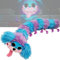 Amycore PJ Pug a Pillar Plüschtier, 60 cm, Mohnblume, Kapitel 2, Plüschpuppe, Geschenke für Spielefans, weiches gefülltes Raupenkissen, Dekompressionsspielzeug für Kinder und Erwachsene