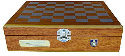 Gamekeepers Cottage gifts Kings Own Scottish Borderers Chess Set With Hip Flask & Stirrup Cups Gift ME28