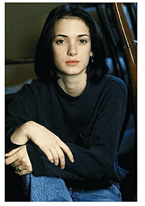 Winona Ryder Poster 1 Leinwand Poster Schlafzimmer Dekor Sport Landschaft Büro Zimmer Dekor Geschenk 50 × 75 cm Unrahmen: