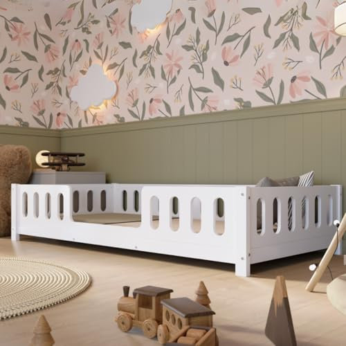 Crazy Pine Kinderbett 120x200 cm – Weißes Montessori Bodenbett mit Rausfallschutz aus MDF – Sicheres Kleinkindbett mit Abgerundeten Kanten – Einstieg mittig – Einfache Montage – Crazy Ethan