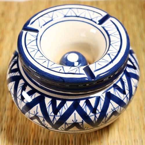 TK B&D Marokkanischer kobaltblauer Aschenbecher mit geometrischen und Berbermustern, handgefertigt und bemalter geruchshemmender Deckel