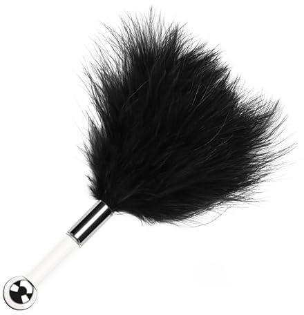 Jouets de chatouillement en plumes pour couples, bâton de plumes pour jeux de rôle et chatouillement, massage sensuel et outil de jeu d'avant-goût (short noir)