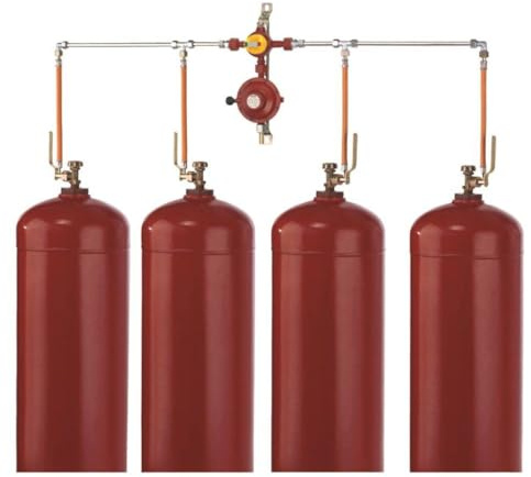 GOK Système de 4 bouteilles pour le raccordement de quatre bouteilles de gaz d'un poids de remplissage de 11 kg à 33 kg avec connecteurs de tuyau | 37 mbar, réglable jusqu'à 50 mbar